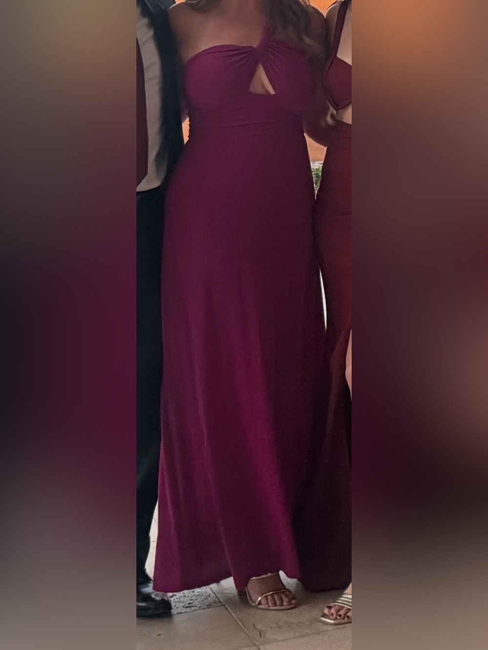 One-Shoulder Fuchsia Evening Gown with Twist Detail - Picture 3 of 4
